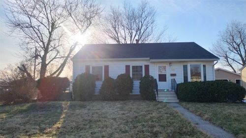 1100 29th St, Marion, IA, 52302-1528 | Card Image