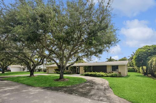 15471 Sw 83rd Ave, Palmetto Bay, FL, 33157-2257 | Card Image