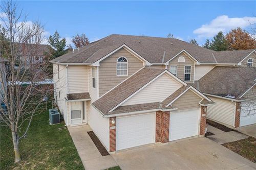 917 Sw Peach Tree Lane, Blue Springs, MO, 64064 | Card Image