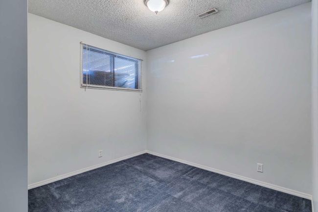 4016 46 Street Sw, Home with 3 bedrooms, 1 bathrooms and 2 parking in Calgary AB | Image 10