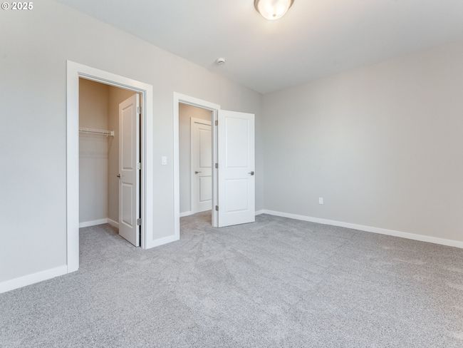 2111 Ne Ridge Run Ln, House other with 5 bedrooms, 4 bathrooms and 3 parking in Estacada OR | Image 35