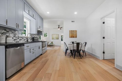 731 S Main St, Ottawa, KS, 66067-2803 | Card Image