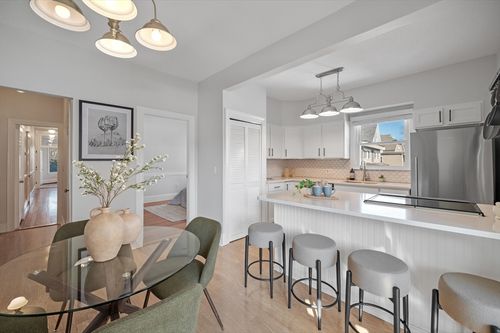 apt-4-14 Holton St, Medford, MA, 02155-3524 | Card Image