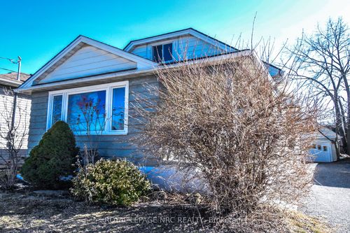 110 Eastchester Ave, Saint Catharines, ON, L2P2Z1 | Card Image