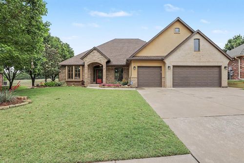 2727 Ashe Creek Dr, Edmond, OK, 73034-5948 | Card Image