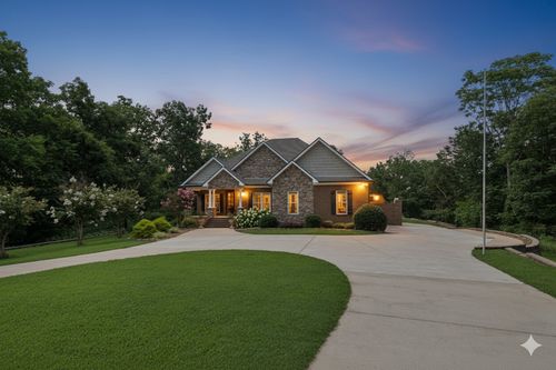 1204 Valarie Ln, Columbia, TN, 38401-1072 | Card Image