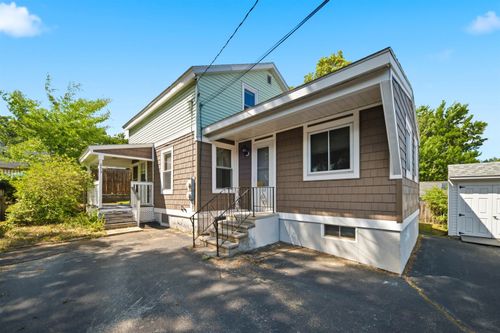 293 Boynton St, Manchester, NH, 03102-5061 | Card Image