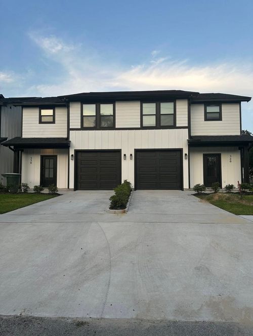 340 N 9th St, Beaumont, TX, 77702-1929 | Card Image