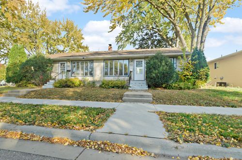 851 5th Ave S, South Saint Paul, MN, 55075-3028 | Card Image