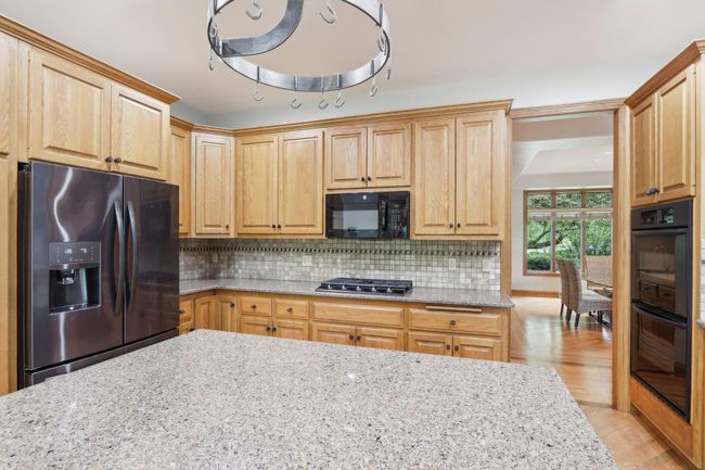 3134961 Chapel Ridge Rd, House other with 3 bedrooms, 2 bathrooms and null parking in Hartland WI | Image 35