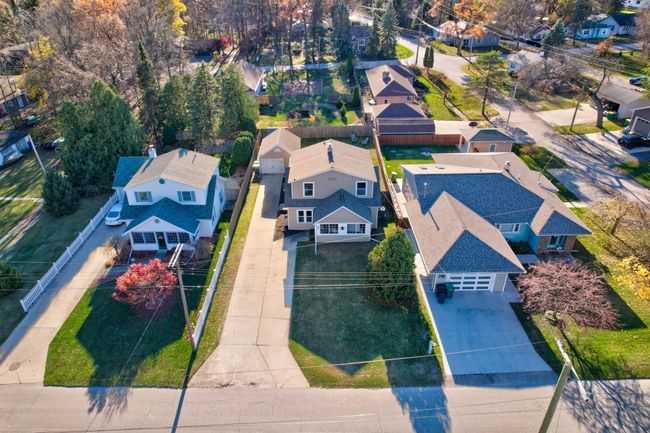 246 Lagoon Beach Dr, House other with 3 bedrooms, 2 bathrooms and null parking in Bay City MI | Image 42
