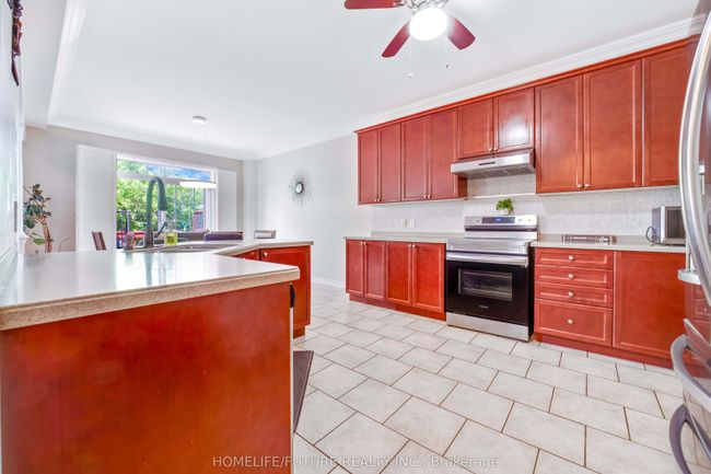 1626 Chilliwack St, House other with 8 bedrooms, 5 bathrooms and 3 parking in Oshawa ON | Image 13