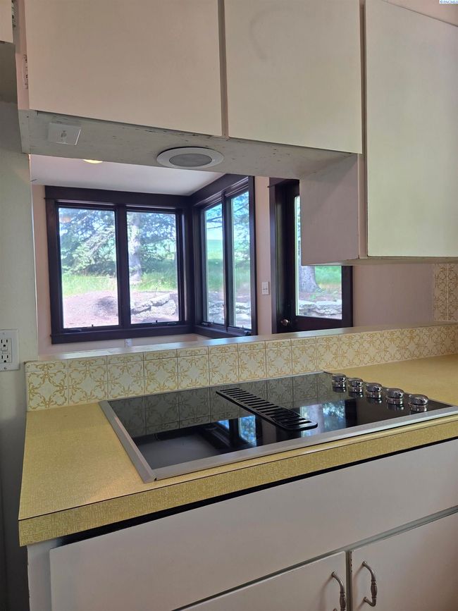 6302 Sand Rd, Home with 4 bedrooms, 3 bathrooms and null parking in Pullman WA | Image 34