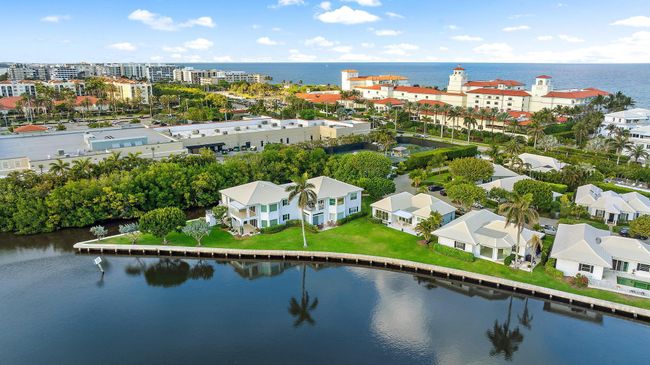 209 Evans Ln, Condo with 2 bedrooms, 2 bathrooms and null parking in Lantana FL | Image 9