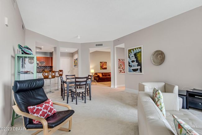 2503 - 241 Riverside Dr, Condo with 2 bedrooms, 2 bathrooms and null parking in HOLLY HILL FL | Image 19