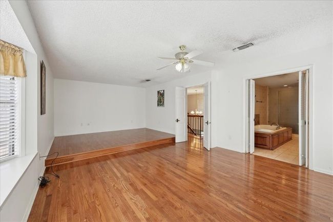 1625 Lindenwood Dr, House other with 4 bedrooms, 4 bathrooms and 3 parking in Orange TX | Image 18