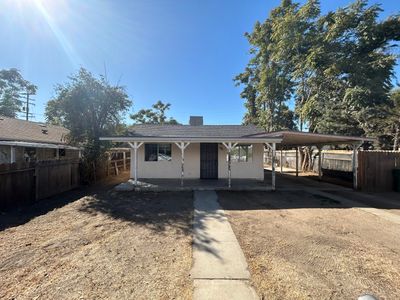 191 N Magnolia Avenue, House other with 2 bedrooms, 1 bathrooms and null parking in Farmersville CA | Image 1