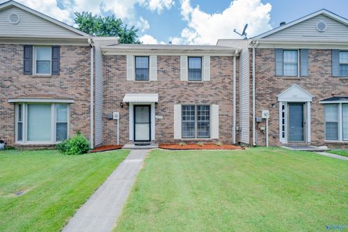 2179 Westbury Ct Sw, Decatur, AL, 35603-1827 | Card Image