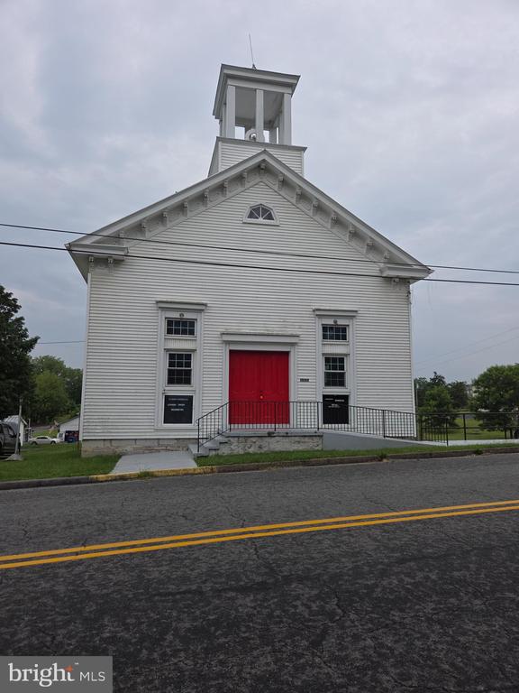 3305 Senedo Rd, Quicksburg, VA 22847
