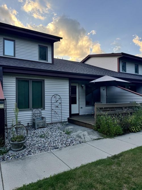 3725 Cheyenne Court, Caledonia, WI, 53404 | Card Image