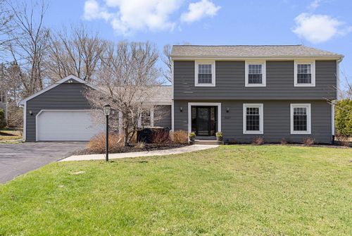 11227 N Bobolink Ln, Mequon, WI, 53092-3002 | Card Image