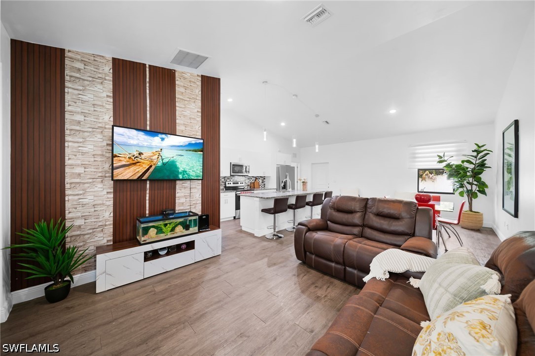 Residential in Labelle 3