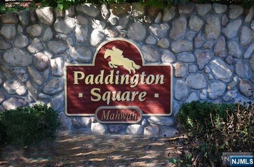 1047 Cambridge Ct, Mahwah, NJ, 07430-3249 | Card Image