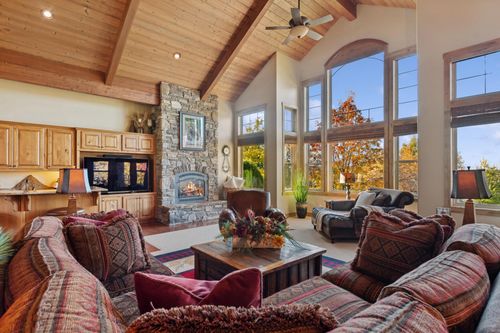 109 Levi Ct, Bigfork, MT, 59911-6262 | Card Image