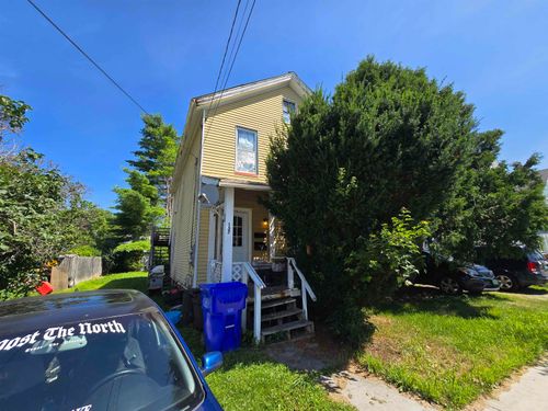 137 Maple Street, Rutland City, VT, 05701 | Card Image
