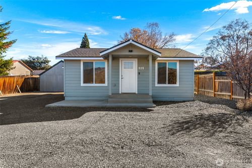 325 Eastmont Ave, East Wenatchee, WA, 98802-4819 | Card Image