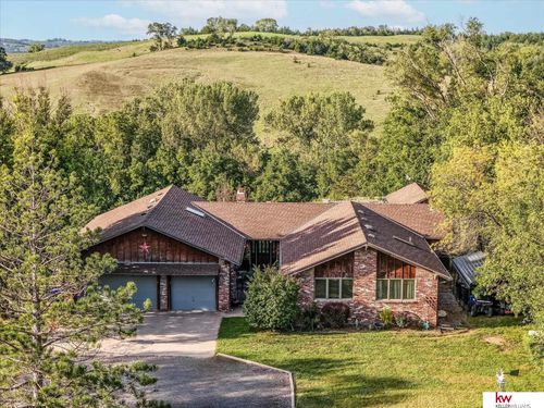 2377 Shea De Lane Dr, Missouri Valley, IA, 51555-5060 | Card Image