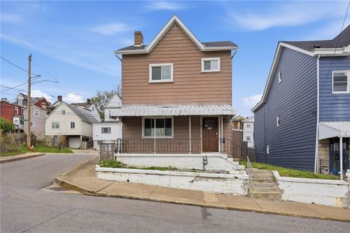 720 Mary St, Mc Kees Rocks, PA, 15136-3431 | Card Image