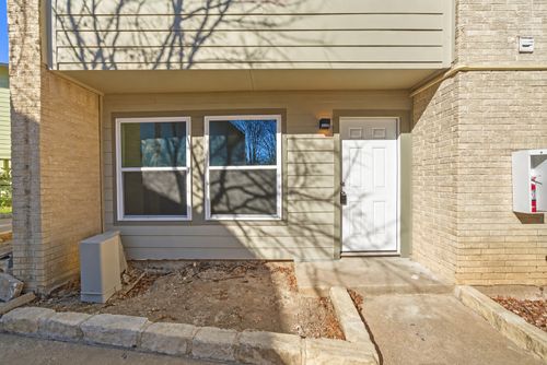 125-2124 Burton Dr, Austin, TX, 78741-4153 | Card Image