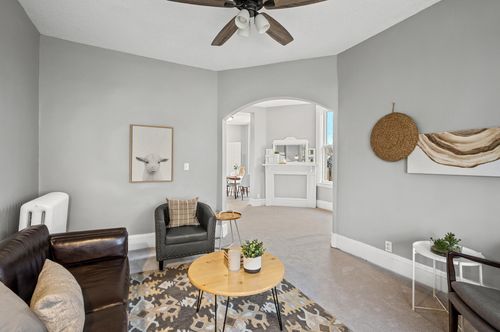 287 Avon St N, Saint Paul, MN, 55104-5502 | Card Image