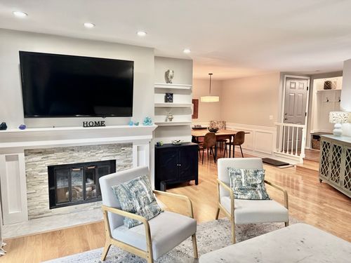 unit-d-630 Zaininger Ave, Naperville, IL, 60563-2457 | Card Image