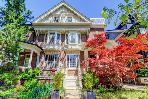 379 Huron St, Toronto, ON, M5S2G5 | Card Image
