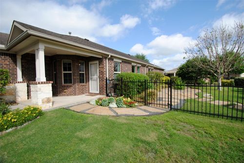3831 County Seat Ln, Richmond, TX, 77469-1685 | Card Image