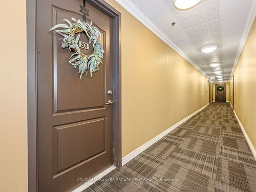 201-1419 Costigan Rd, Milton, ON, L9T2L4 | Card Image