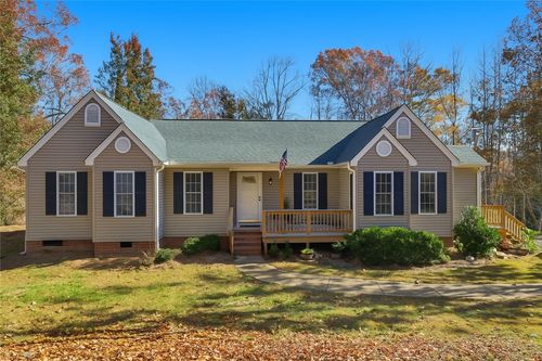 284 Huntington Dr, Liberty, SC, 29657-8935 | Card Image