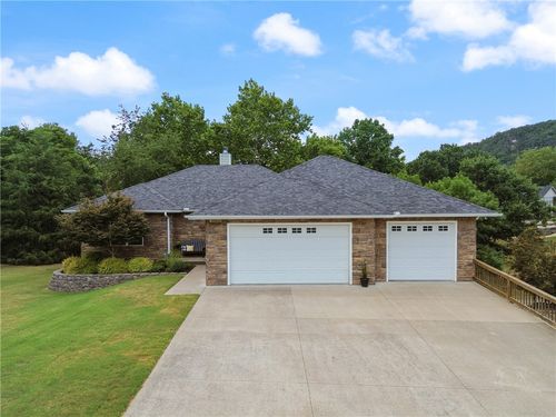 1 Bandy Ln, Holiday Island, AR, 72631 | Card Image