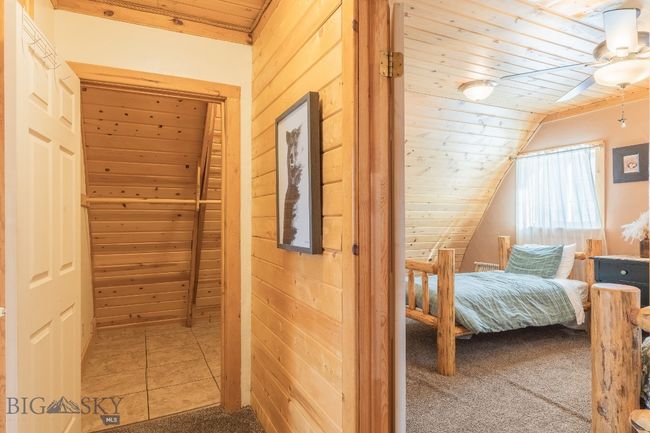 286 Mule Deer Rd, House other with 3 bedrooms, 4 bathrooms and null parking in West Yellowstone MT | Image 41