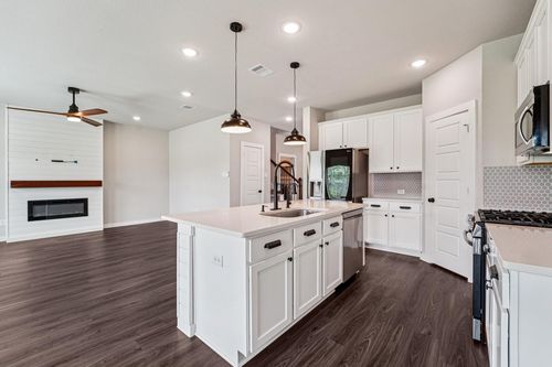 15011 Red Buckeye Dr, Cypress, TX, 77433-8154 | Card Image