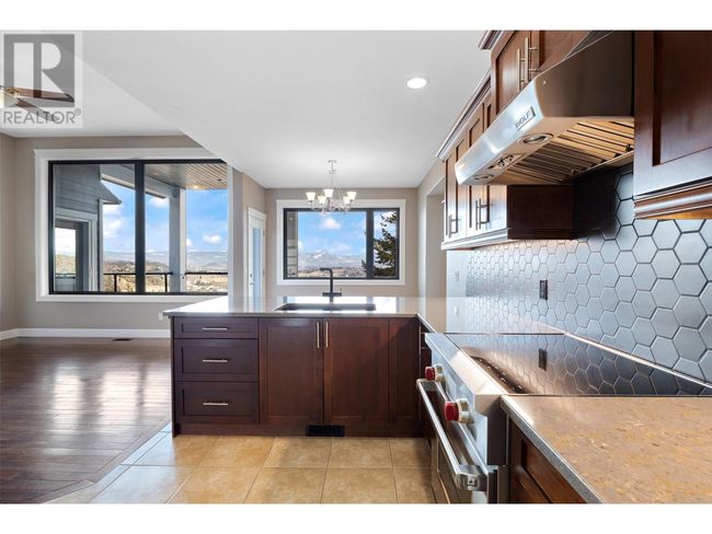2039 Cornerstone Dr, House other with 4 bedrooms, 3 bathrooms and 2 parking in West Kelowna BC | Image 10