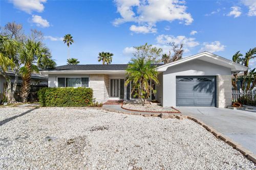 17255 2nd St E, NORTH REDINGTON BEACH, FL, 33708-1322 | Card Image