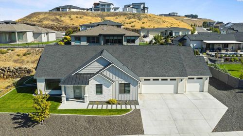 2287 S Alaska St, Kennewick, WA, 99338-1530 | Card Image