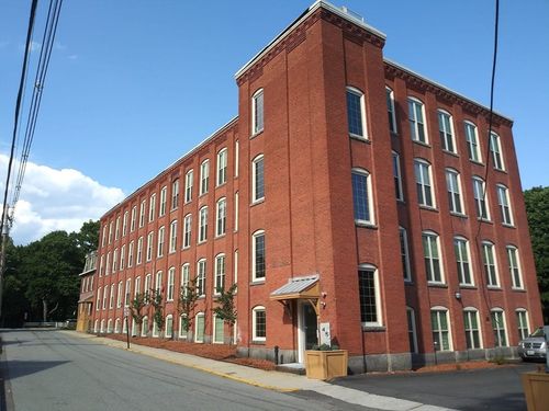 303-45 Summer St, Leominster, MA, 01453-3228 | Card Image