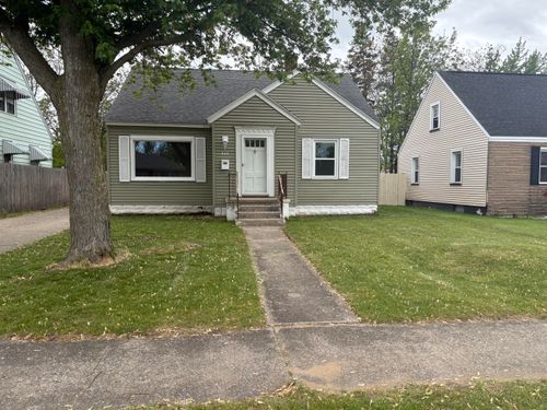 849 Allen Ave, Muskegon, MI, 49442-2115 | Card Image