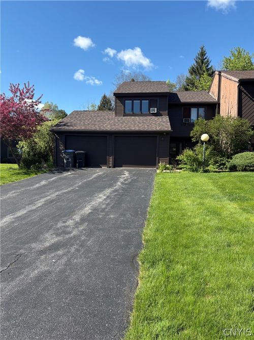 7 Jarvis Dr, Manlius, NY, 13104-2366 | Card Image