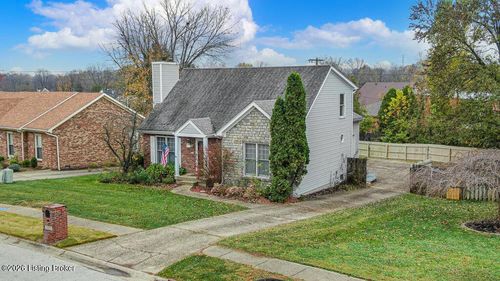 9405 Stonelanding Pl, Louisville, KY, 40272-7200 | Card Image
