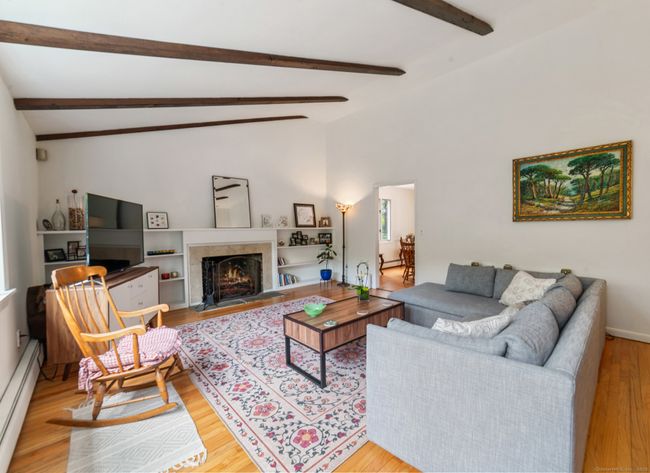 33 Saw Mill Rd, House other with 4 bedrooms, 3 bathrooms and null parking in Newtown CT | Image 5